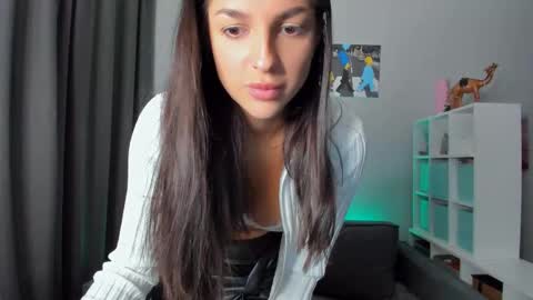 The next stream in car 1 december 10pm time in France online show from December 1, 10:02 am