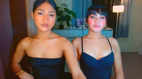 gabriela_deluxe online show from March 26, 3:23 am