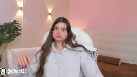 Gabriella online show from November 14, 9:49 pm