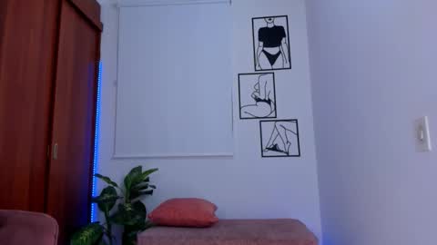    online show from February 25, 10:35 pm