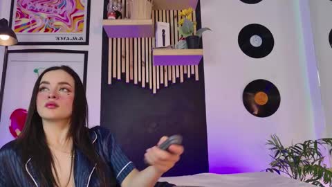 Gaby  online show from November 17, 1:35 pm