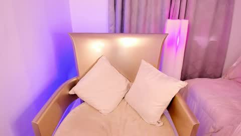 Gabriela online show from November 6, 5:16 pm