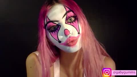 gabygumms online show from November 6, 6:11 pm