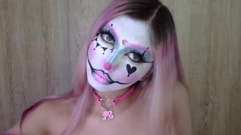 gabygumms online show from January 13, 8:05 pm