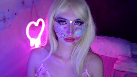 gabygumms online show from July 4, 7:39 pm