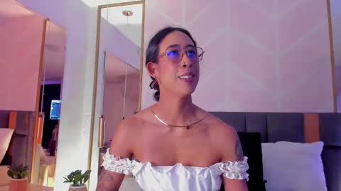 Gaby online show from February 2, 8:05 pm