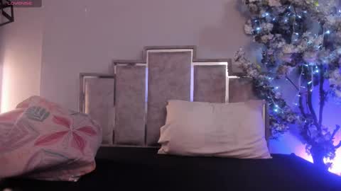 gabyyjones online show from October 27, 11:32 am