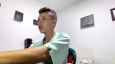 gadiel_sex online show from April 8, 11:02 am