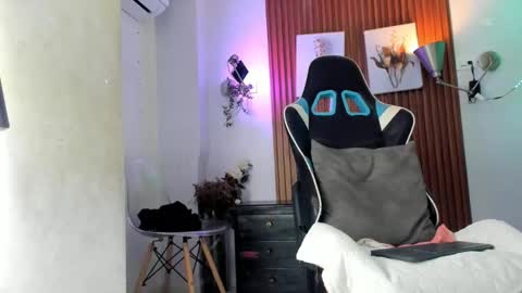 galactica_7 online show from December 4, 11:54 am