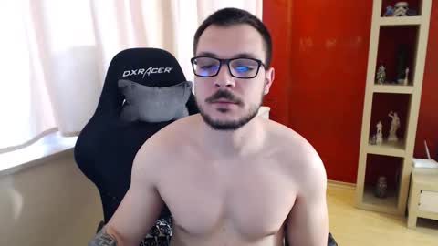 GangstaLover online show from April 17, 3:31 am