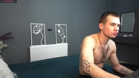 Max and Eva online show from February 16, 4:10 am