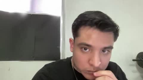 garypinepineapple online show from June 3, 10:04 pm