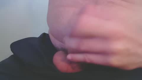 gatinhow82 online show from December 4, 1:36 pm