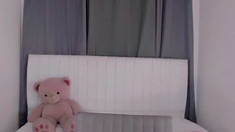 Vnecis Marn online show from October 24, 11:49 pm