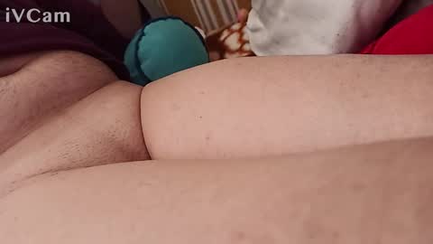 gatodes6116292 online show from January 18, 12:14 pm