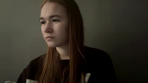 Lana online show from April 8, 12:30 pm