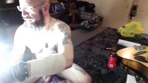 gbones58 online show from January 15, 9:51 am