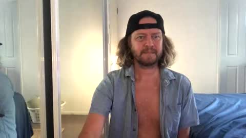 gcsurfer81 online show from December 14, 7:25 am