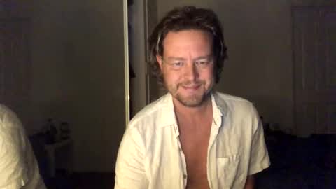 gcsurfer81 online show from April 28, 7:23 am