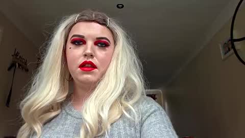 Snapshot of gemmaquinzel chatting on October 18, 11:03 am gemmaquinzel online show from October 18, 11:03 am