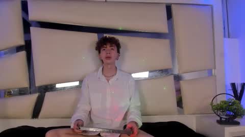 genesis_js online show from November 24, 4:11 am