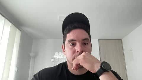 genesis_wb online show from February 25, 8:32 pm