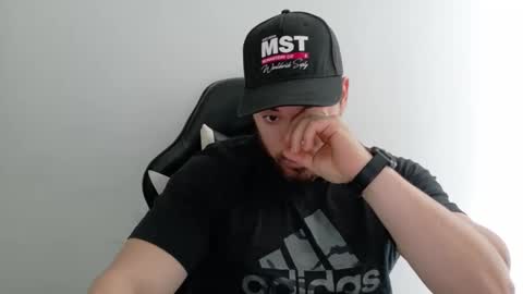 genesis_wb online show from October 18, 7:40 pm