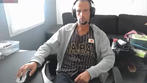 Snapshot of genie_lamps chatting on October 11, 1:27 pm Edouard online show from October 11, 1:27 pm