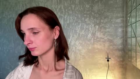 Riana online show from May 17, 5:38 am