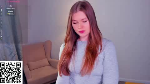 Emily online show from April 13, 5:06 pm