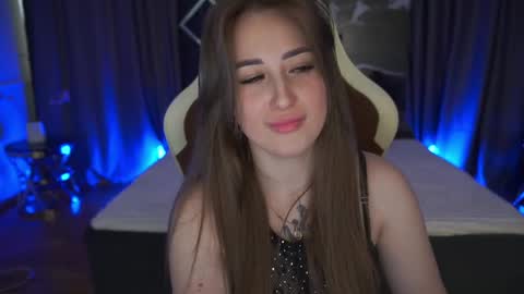 gentleadellee online show from April 12, 7:45 am