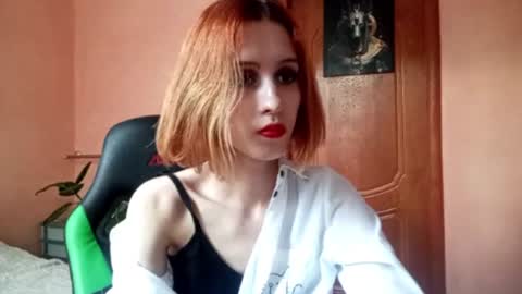 Ellie online show from June 11, 3:54 pm