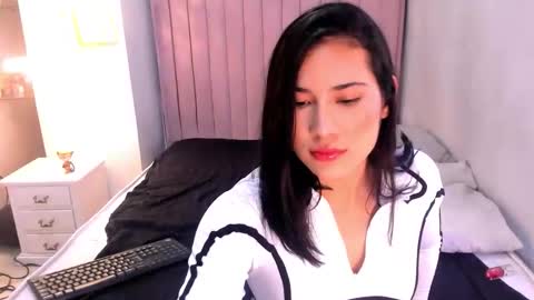 georginafit online show from November 22, 7:45 pm