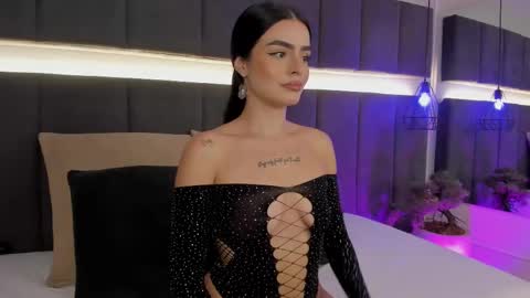 Snapshot of georginna_sins chatting on February 9, 10:32 pm Kendal online show from February 9, 10:32 pm