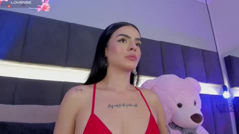 Snapshot of georginna_sins chatting on February 11, 2:25 am Kendal online show from February 11, 2:25 am