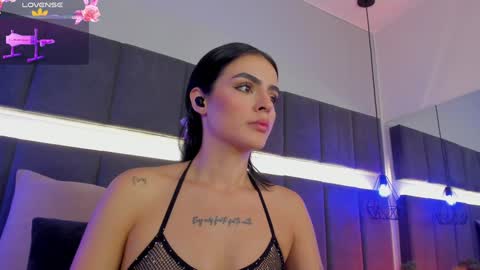 Snapshot of georginna_sins chatting on January 31, 2:37 am Kendal online show from January 31, 2:37 am