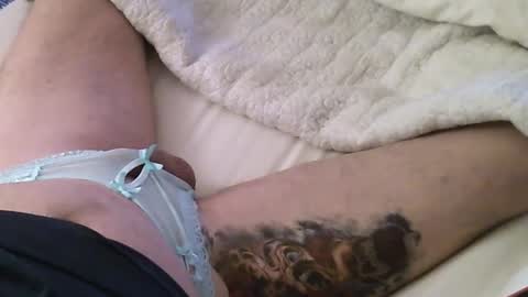 Luscious online show from December 12, 3:05 pm