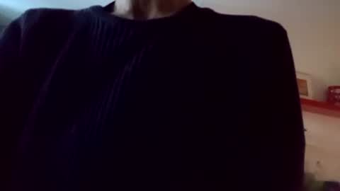 gggggg357816 online show from April 4, 3:19 pm