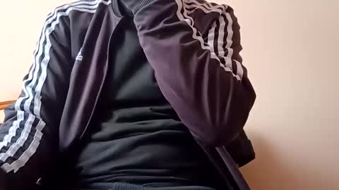 ghidorah_1973 online show from January 8, 11:16 am