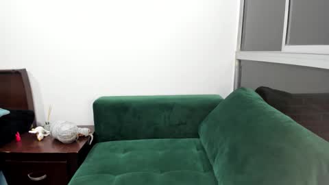 Snapshot of ghostcrimson chatting on October 17, 4:05 am andy online show from October 17, 4:05 am