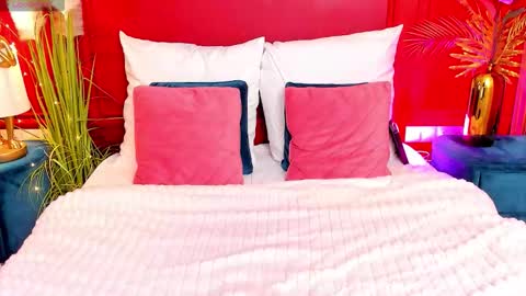 Gia online show from November 23, 6:33 am