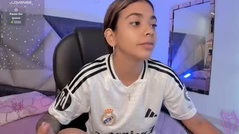 Gia  online show from March 28, 3:57 pm