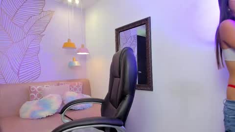 Gia  online show from March 9, 5:49 pm