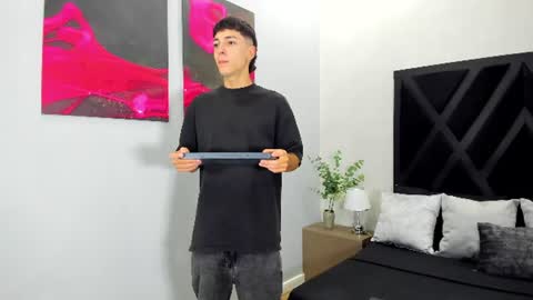 GIAN online show from July 25, 11:19 am