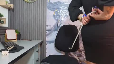   online show from February 3, 12:42 pm