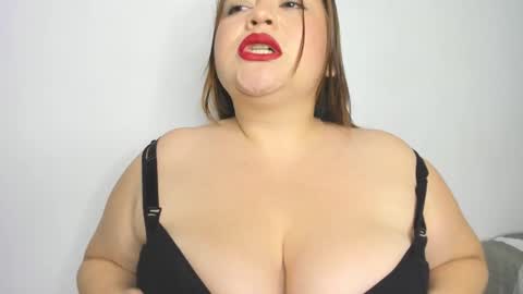 Gianna online show from February 25, 8:42 pm