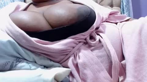 gianttitts online show from February 24, 7:33 am