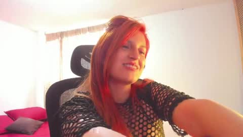 GiaRoussel online show from April 18, 7:58 pm