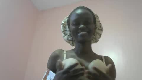 gifty gigi online show from March 16, 11:36 am