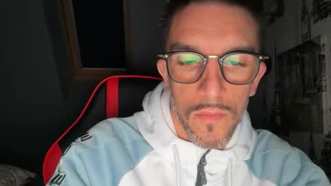 Gigi online show from December 20, 5:14 am